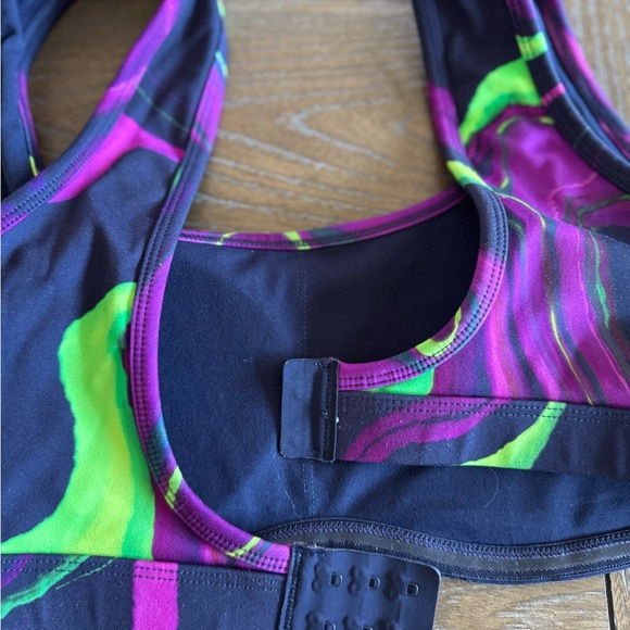 Fabletics Multicolor Activewear Set - Picture 8 of 16